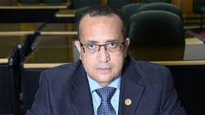 عميد طب أسيوط